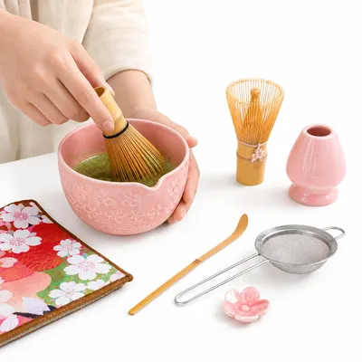 Produktbild von 8 teiliges Matcha Set, japanische Matcha Schale aus Keramik mit Ausgießer, Bambus Schneebesen, Tee Zubehör Set, Geschenkset für Matcha Liebhaber