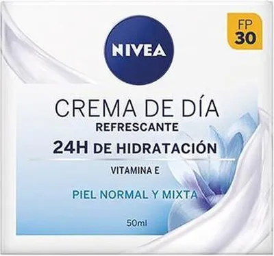 Produktbild von Nivea Feuchtigkeitsspendende Tagespflege Spf30 für normale und Mischhaut 50 ml