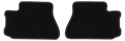 Produktbild von Velours-Fußmatten Hinten für Mitsubishi 3000GT 1994-2001 (Coupé) – 2-tlg, Schwarz, passgenau – Wielganizator LUX