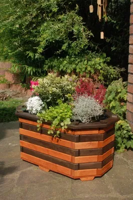Produktbild von Pflanzkasten, Blumenkasten, Blumenkübel aus massivem Holz , für den Garten, (ohne Blumen)