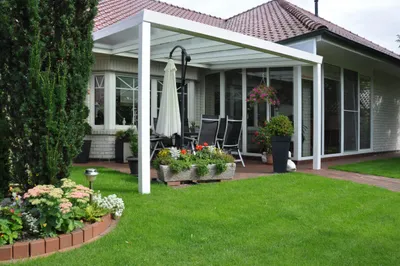 Produktbild von 800 x 400cm Aluminium Terrassenüberdachung Barcelona Weiß mit 16 mm Stegplatten