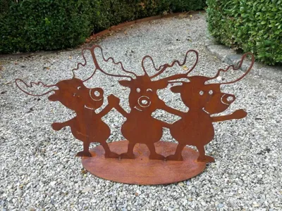 Immagine prodotto di Famiglia di alci rugginose su piatto
