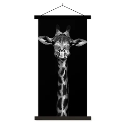 Produktbild von MuchoWow® Textilposter Giraffe - Porträt - Tiere - Schwarz - Weiß 90x180 cm mit schwarzem Rahmen - Dekoration Wohnzimmer