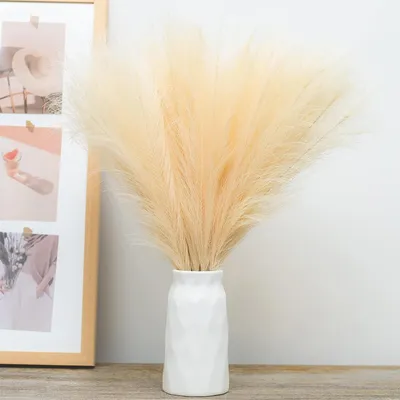 Produktbild von 30 Stück Pampasgras 55 cm künstliche Trockenblumen Dekoration getrocknete Blumen flauschiges künstliches Pampasgras Boho für Zuhause Hochzeit (hellgelb)