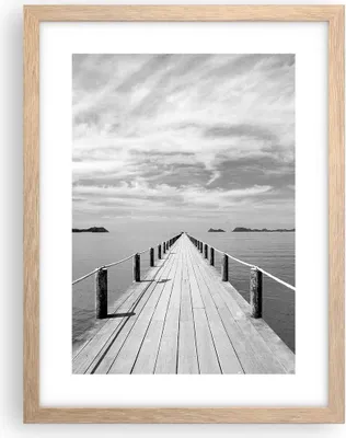 Produktbild von Gerahmtes Poster - Rahmen in heller Eiche - Holz Brücke Meer - 30x40 cm - Wand Bild - Wanddeko - Wandbilder - Kunstposter - Wandposter - Bilderrahmen - Bilder - Kunstdruck - P2NPA30x40-4985
