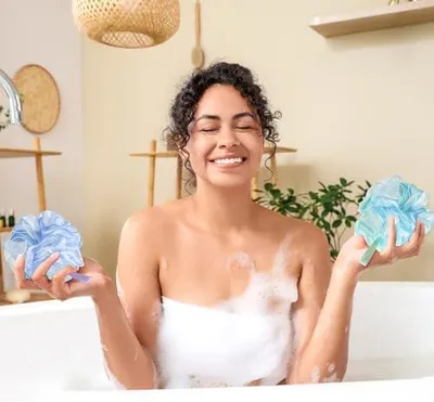 Produktbild von 2er-Set Duschschwämme aus Luffa, je 75 g, weich und langlebig, extra großer Badeschwamm für Körperreinigung und Peeling