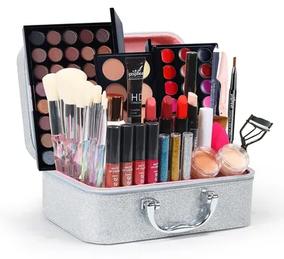 Image de Coffret cadeau de maquillage comprenant : fards à paupières, gloss à lèvres, blush, correcteur