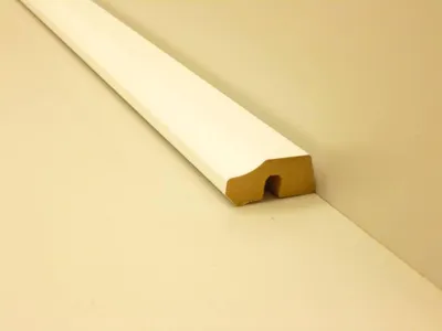 Produktbild von B.S. Bauprogramm Deckenabschlußleiste 260 cm 36 x 17 mm Eiche brilliantweiß