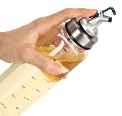 Obrázok produktu pre Fľaša na olej alebo ocot ESSENTIALS s dávkovačom, 500 ml