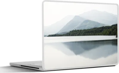 Produktbild von MuchoWow® Laptop Aufkleber Sticker Cover Neblige Berge am See im Snowdonia National Park 25x18 cm - Laptop-Deko