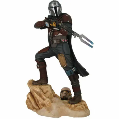 Image de Gentle Giant - Figurka Mandalorian 29cm z kolekcji Star Wars Premier Collection