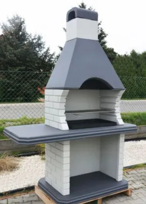 Produktbild von Casa Padrino Luxus Gartengrill Weiß / Grau 160 x 74 x H. 232 cm - Beton Grillkamin - Luxus Garten Accessoires
