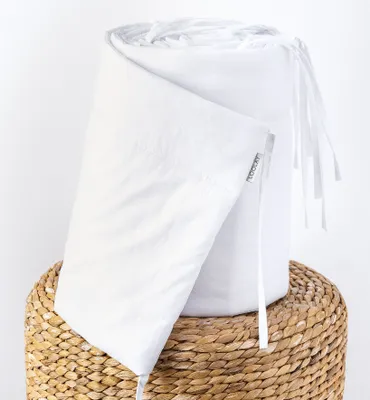 Produktbild von 100% WEIß Baumwolle 420 x 30 cm BETTUMRANDUNG Babybett Austattung Babyausstattung Nestchen Bettschlange. Handgenähnt von LOOLAY®