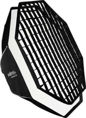 Produktbild von Walimex pro Essential Softbox Octagon 120cm, um 360° drehbar, einfacher Aufbau, inkl. Grid, Bowens Adapter und Transporttasche, ideal für Porträts und Beauty-Aufnahmen