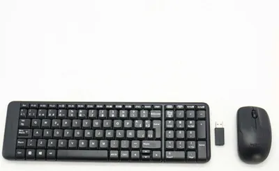 Immagine prodotto di Logitech Mk220 Kit Mouse E Tastiera Wireless Qwerty Es Layour Spagnolo Set