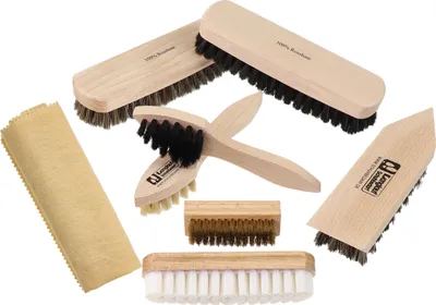 Produktbild von Schuhbürsten Set Rosshaar - Schuhputzset III - 8 teilig - extragroße Rosshaar Schuhbürste Leder - Glattleder und Wildleder Schuhbürsten - Schuhbürstenset für Lederschuhe u. Sneaker - Germany
