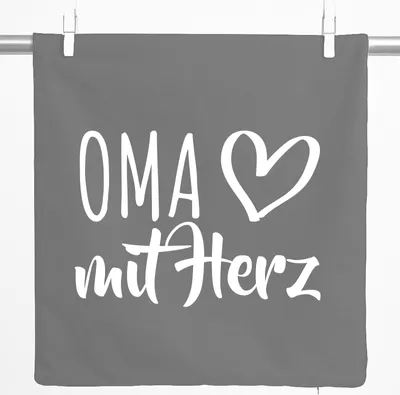 Produktbild von Huuraa Kissenbezug Oma mit Herz 40x40cm Steel Grey Baumwolle Dekokissenbezug Geschenkidee