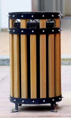 Produktbild von Casa Padrino Park Abfallbehälter Schwarz / Naturfarben H. 63 cm - Runder Stadt Abfalleimer