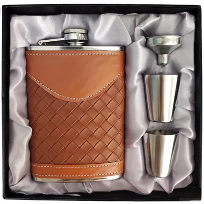 Produktbild von Leder-Flachmann Set 8 oz mit Trichter und Schnapsgläsern