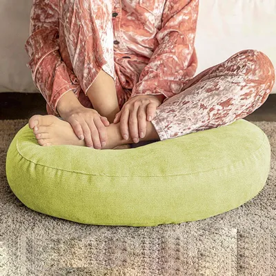 Produktbild von Runde Bodenkissen im Angebot, rundes Meditations-Bodenkissen, großes Bodenkissen für Erwachsene und Futon-Kissenmatte für Wohnzimmer, Sofa, Schlafzimmer, Balkon (41,9 x 41,9 cm, grau)