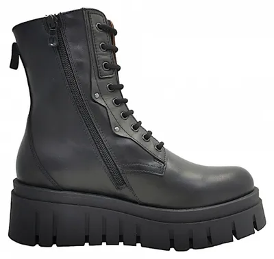 Imagen del producto de Zapatos de cordones negros para mujer de la marca Nero Giardini, ideales para uso diario