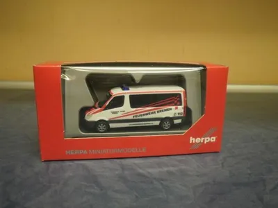 Produktbild von Herpa MB Sprinter Bus Feuerwehr Bremen Mannschaftstrans