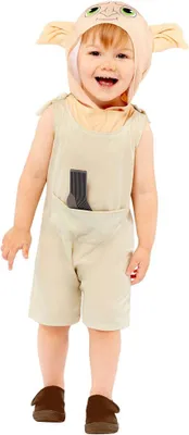 A child wearing a Dobby costume.