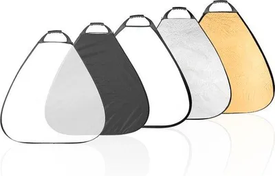 Productafbeelding van 5-in-1 Driehoek Reflector 80 cm - Draagbaar en Opvouwbaar voor Fotografie