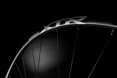 Produktbild von SHIMANO Felge WH-M9000 VR/HR 29" 28 Loch