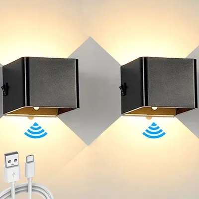 Zdjęcie produktu dla Czarna kinkiet LED, zestaw 2 szt., 5 W, czujnik ruchu, ciepła biel, złącze USB-C, łatwy montaż