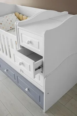 Produktbild von Modernes Montessori Babybett mit Schubladen und Stauraum Funktionales Design