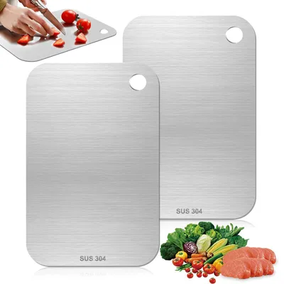 Image de Lot de 2 planches à découper en acier inoxydable, 14,5 cm x 23,5 cm, revêtement titane, réversibles, faciles à nettoyer, antibactériennes et résistantes à la moisissure, pour la viande, les légumes et les fruits
