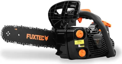 Produktbild von FUXTEC Benzin Kettensäge | Baumpflegesäge | Schwertlänge 30cm | Schnittlänge 25cm | 3kg | 25,4ccm | 2-Takt | 230ml | 0,7kw | FX-KS226
