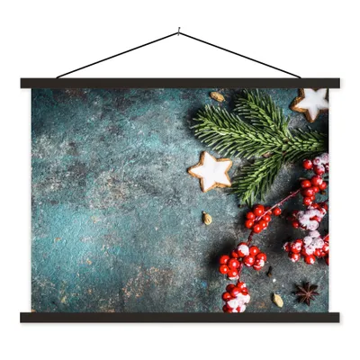 Produktbild von MuchoWow® Textilposter Weihnachten - Rustikal - Zweige - Sternanis - Beeren - Rot 150x113 cm mit holzfarbenen Rahmen - Poster