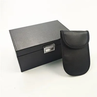 Zdjęcie produktu dla Skrzynka zabezpieczająca do kluczyków samochodowych – 19 × 12 × 9 cm – zapobiegająca śledzeniu – antykradzieżowa – w zestawie ekranowany uchwyt na kluczyki samochodowe
