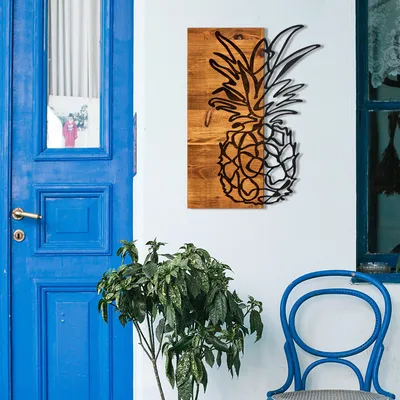 Produktbild von Wallity, Dekorativer Wandaccessoire aus Holz, 42 x 58 cm, Schwarz und Walnuss | 100% Metall (1,2 mm) und 100% Holzrahmen (3 cm) | Stilvolles Design für jedes Zuhause.