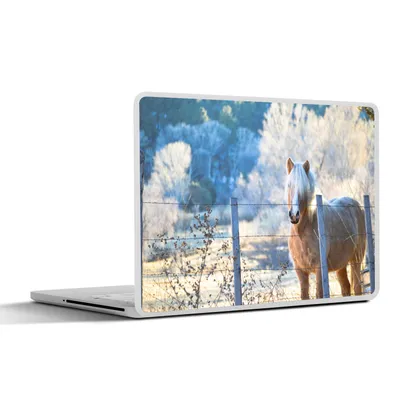 Produktbild von MuchoWow® Laptop Aufkleber Sticker Cover Pferd - Winter - Schnee 36.5x27.5 cm - Laptop-Sticker