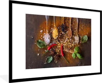 Produktbild von MuchoWow® Gerahmtes Poster Löffel - Kräuter - Gewürze - Salz 90x60 cm - Poster mit Schwarzem Bilderrahmen Wandposter Rahmen Foto Bilder - Wanddekoration - Fotos