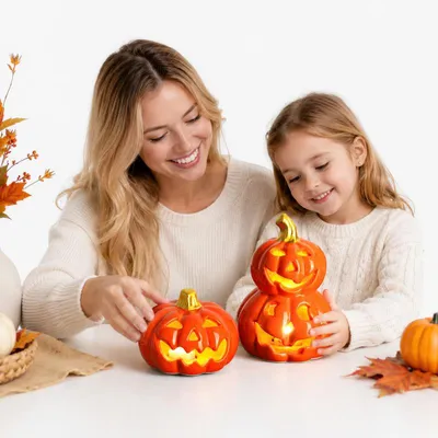 Produktbild von 2er-Set Halloween Keramik Kürbis, LED beleuchtet, gruseliges Gesicht, Batterie – Tischdeko & Herbstdeko für Party