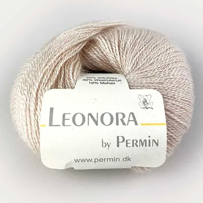 Immagine prodotto di Leonora by Permin – Lussuoso filato in seta, lana e kid mohair (05 écru)