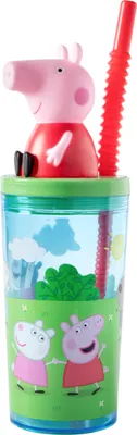 Zdjęcie produktu dla Figurka 3D Świnki Peppy z kubkiem do picia
