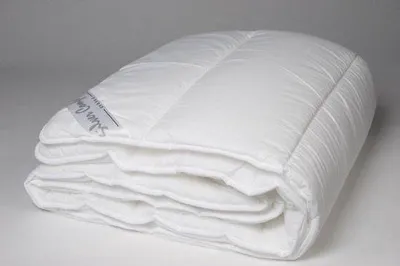 Obrázok produktu pre Uniqoos® prikrývka na posteľ 240 x 200 cm – výplň z termosoftovej vlákna, mäkký bavlnený poťah, možnosť prania do 60°C, antialergická