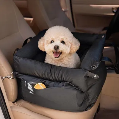 Image de Siège de voiture pour chiens, adapté aux petits et moyens chiens, en cuir souple et imperméable, avec harnais et attache. Lit de voyage et sac de transport pour animaux de compagnie, adapté aux animaux jusqu'à 16 kg (noir, petite et moyenne taille)