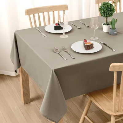 Produktbild von Tischdecke Outdoor Wetterfest 135x180cm Fleckschutz Abwaschbar Taupe Rechteckig