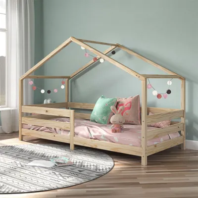 Produktbild von Hausbett RENA aus massiver Kiefer in natur, schönes Montessori Bett mit Rausfallschutz, stabiles Kinderbett in 90 x 200 cm