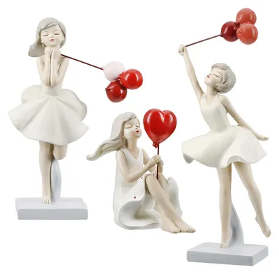 Produktbild von Gilde Figur, Frau, Ballonmotiv, Poly, creme, rot, L. 6.5 cm, B. 9.5 cm, H. 23.5 cm 55554 4063387555545 3 Stück (3-fach sortiert)