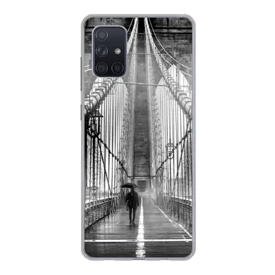 Produktbild von MuchoWow® Handyhülle Schutzhülle Hülle für Samsung Galaxy A51 5G Brooklyn Bridge während des Regens in Schwarz und Weiß Silikon Softcase Handy Hülle - Abbildung