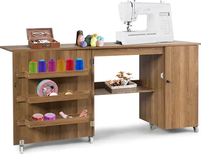 Produktbild von GOPLUS Klappbar Nähtisch, 2 in 1 Nähschrank & Schreibtisch, Nähmaschinentisch auf Rollen, 3 Seitenfächer & 1 Schrank, 2 arretierbare Rollen, für Wohnzimmer Büro