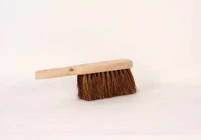 Productafbeelding van Handgemaakte kokosnootpop, 30 cm, bruin haar