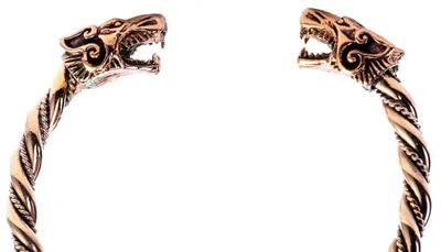 Produktbild von Frauen Wikinger-Armreif  FENRA  Ø 5.6 cm - Wikinger-Wölfe - Handarbeit aus Bronze